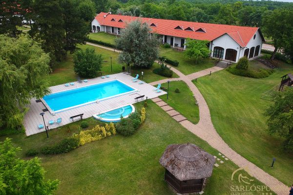 fotok-sarahotel-04BCDB3C27-2B7C-91DB-A369-8CF27EB866B1.jpg