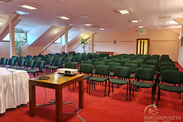 konferanciatermek-kepei15D8266276-B376-F50B-949E-569EBC1E2CD3.jpg