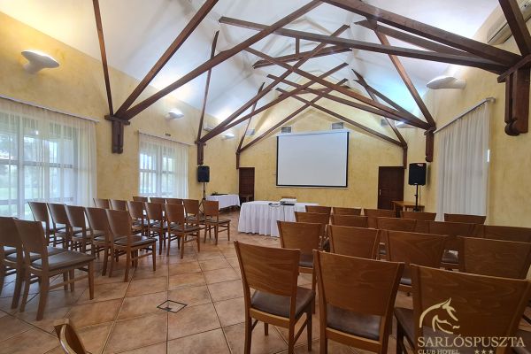 konferanciatermek-kepei090F8E613C-85FA-1F0B-5614-C9C69F1400D8.jpg